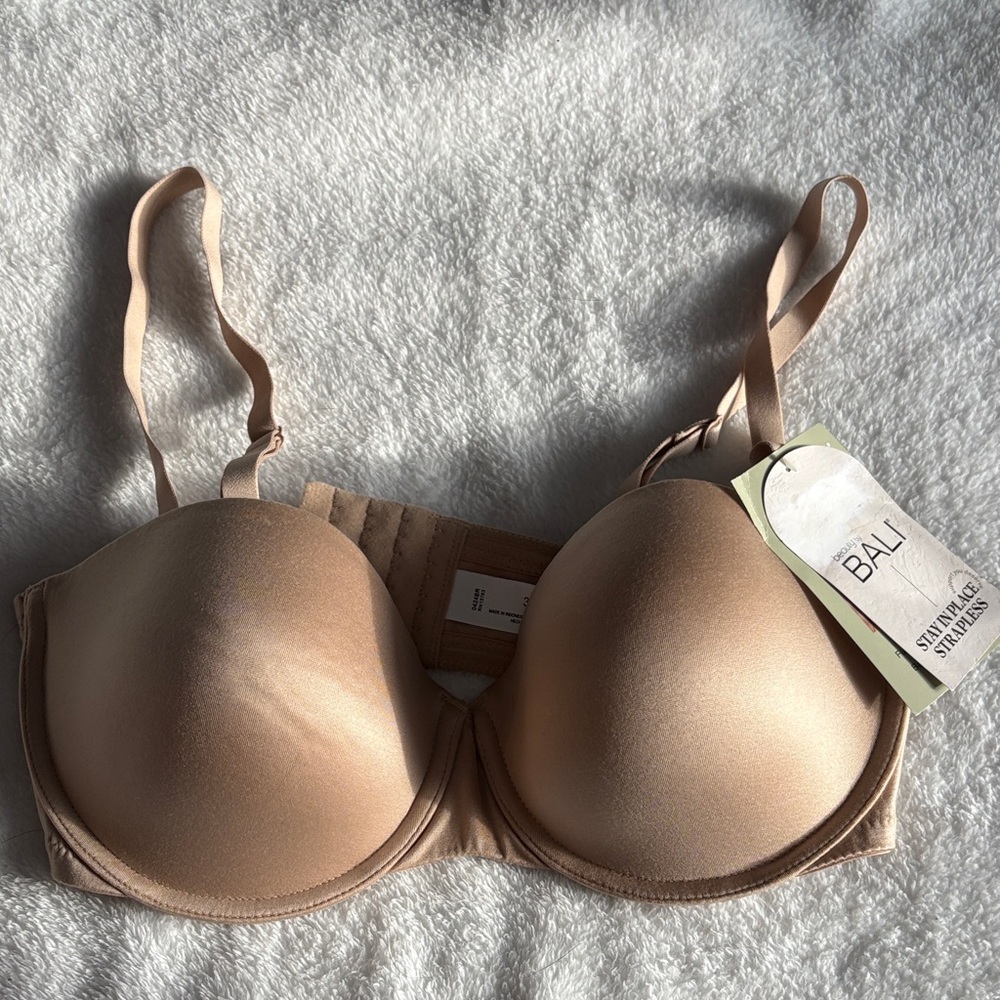 6/$20 Bali Women's Tan Bra "Stay In Place Strapless" 36C NWT